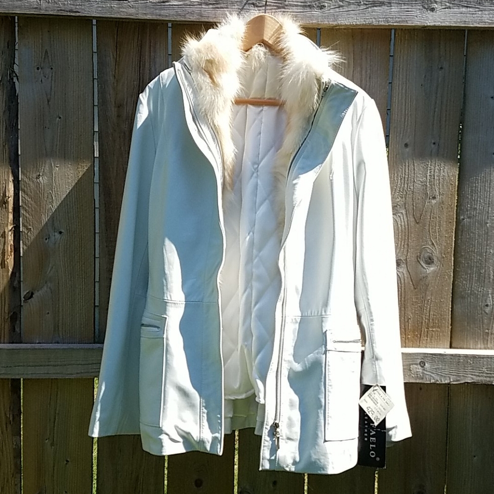 Vintage White Leather & Fur lined womans jacket